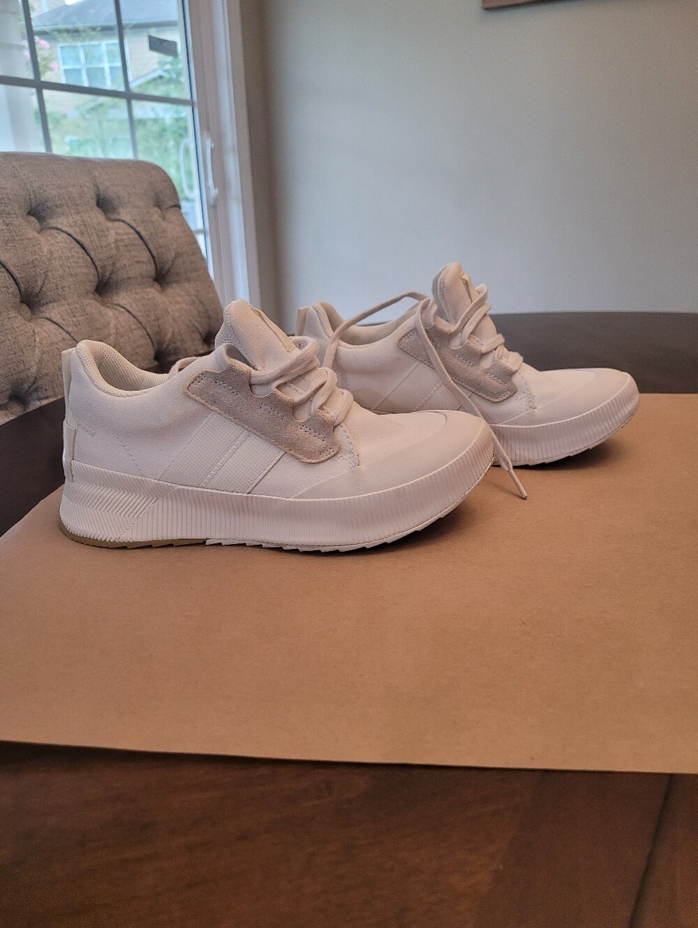 Sorel Women White Low-Top Sneakers Size 6 - Picture 4 of 8